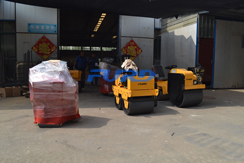 福瑞得機(jī)械手扶雙輪壓路機(jī)，手扶單輪壓路機(jī)，座駕壓路機(jī)及時(shí)包裝發(fā)貨
