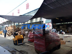 福瑞得機(jī)械微動態(tài)--座駕壓路機(jī)、手扶壓路機(jī)、灌縫機(jī)包裝發(fā)貨